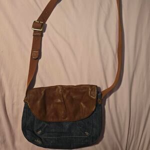Lucky brand crossbody bag
